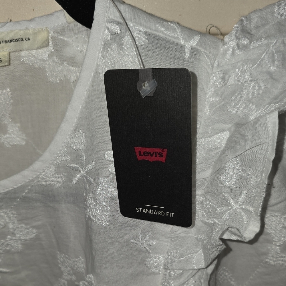 Levi's Mallory Blouse - Picture 9 of 9